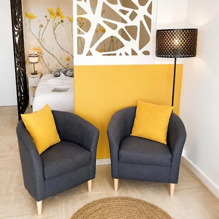 Avec Vue Sur Marina Et - 2 Adultes Et 1 Enfant Maximum Appartement